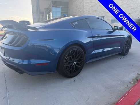 Used 2023 Ford Mustang Premium RWD image 6