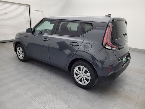 Used 2025 Kia Soul LX image 3