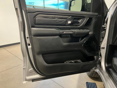 Used 2025 RAM 1500 Limited image 27