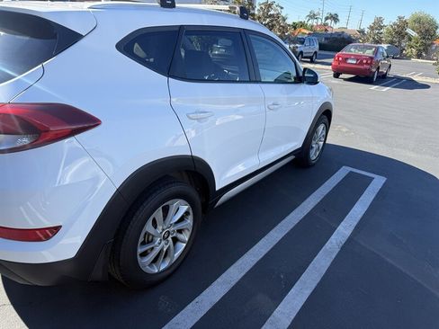 Used 2017 Hyundai Tucson SE image 25