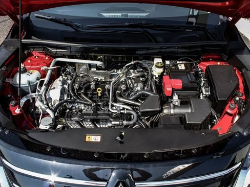 New 2025 Mitsubishi Outlander SE image 48