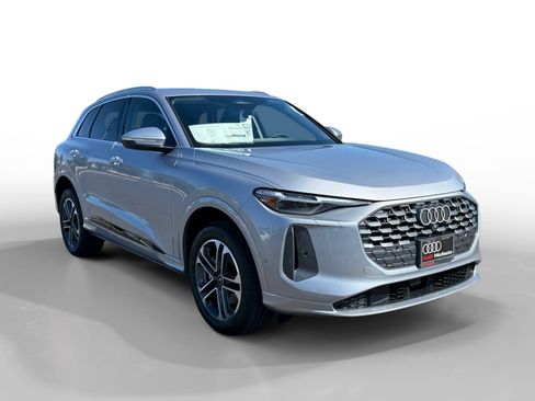 New 2025 Audi Q5 Premium Plus image 7