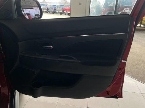 Used 2024 Mitsubishi Outlander Sport ES image 27