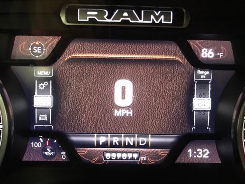 Used 2023 RAM 1500 Laramie RWD image 22