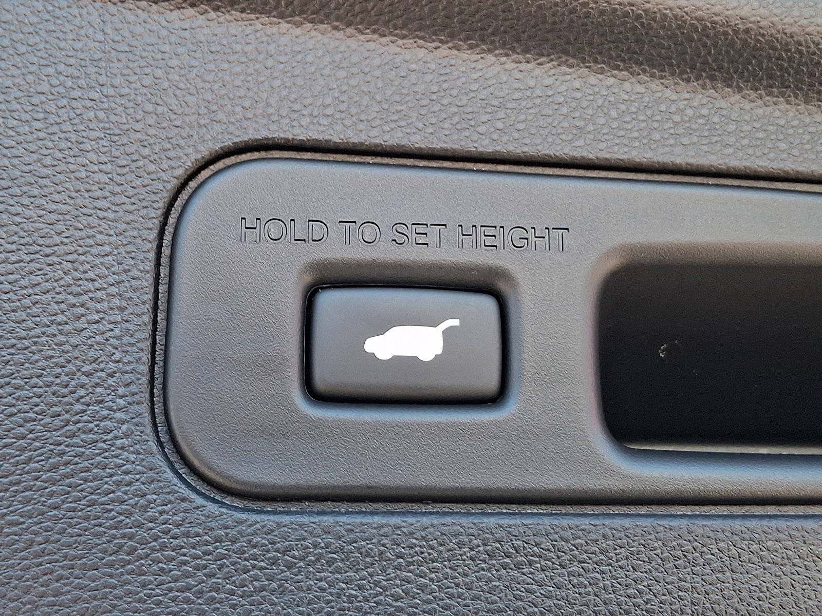 Certified 2025 Acura MDX A-Spec AWD/4WD image 33