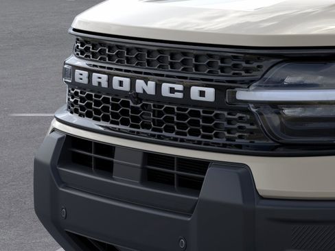 New 2025 Ford Bronco Sport Outer Banks w/ Outer Banks Tech Package+ AWD/4WD image 39