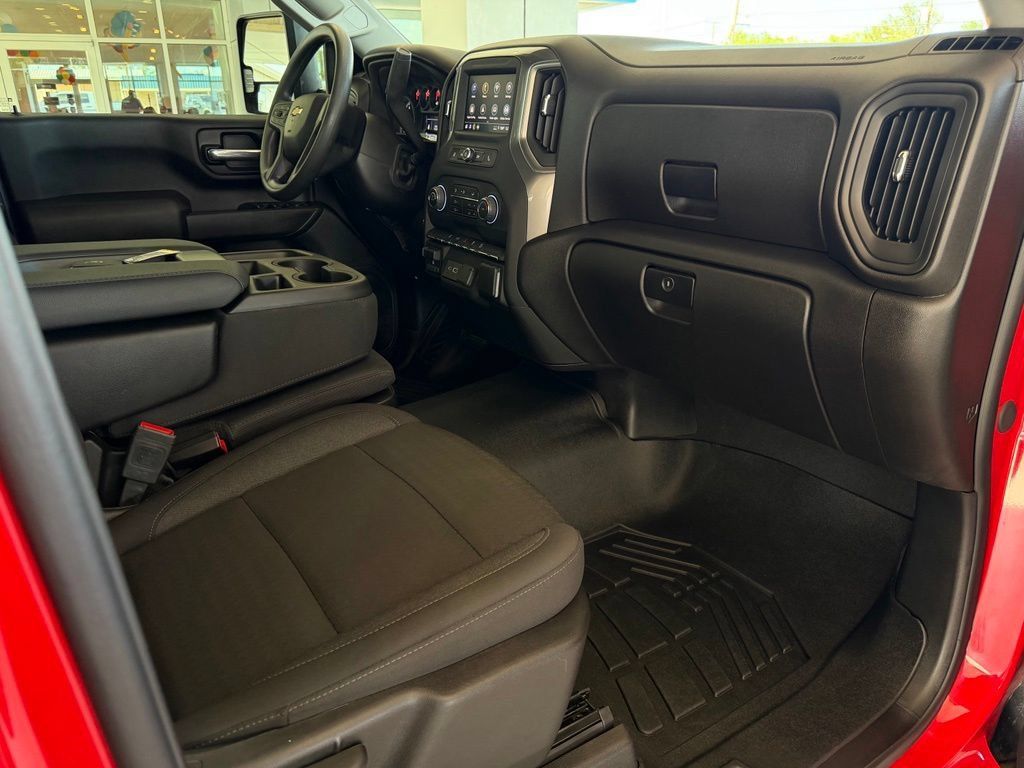 Used 2025 Chevrolet Silverado 2500 Custom w/ Custom Convenience Package AWD/4WD image 16