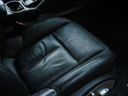 Used 2011 Porsche Cayenne image 59