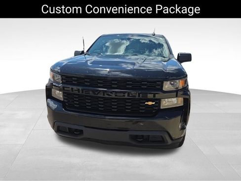 Used 2020 Chevrolet Silverado 1500 Custom w/ Custom Value Package AWD/4WD image 11