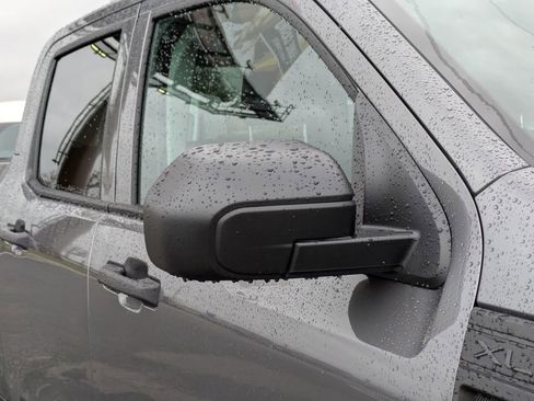 New 2025 Ford Maverick XL image 12