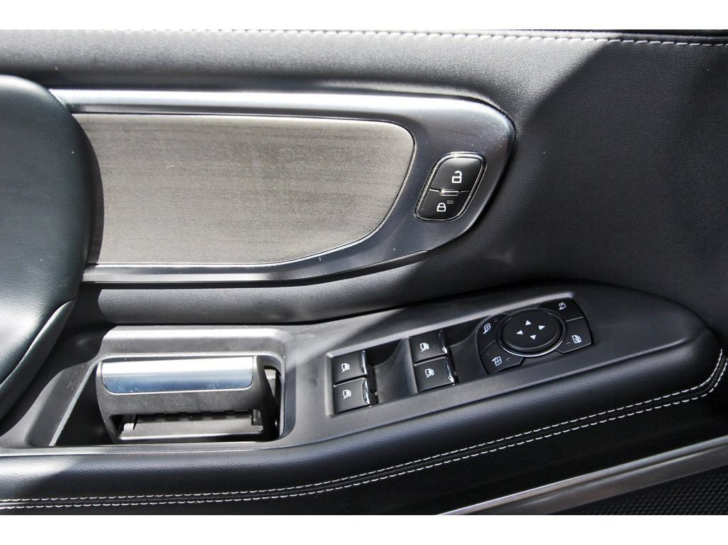 Used 2025 Ford Expedition Platinum AWD/4WD image 25