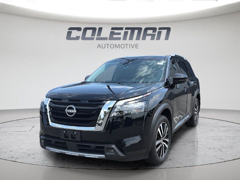 Used 2025 Nissan Pathfinder Platinum AWD/4WD image 1