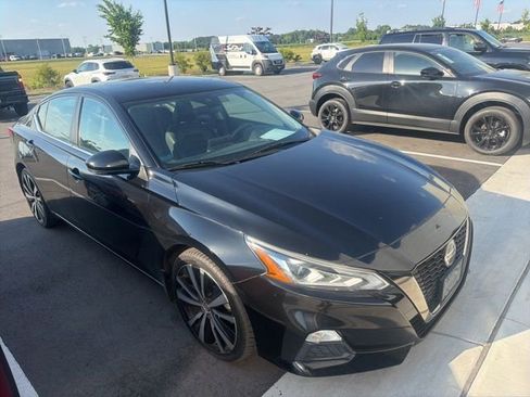 Used 2020 Nissan Altima 2.5 SR w/ Premium Package FWD image 15