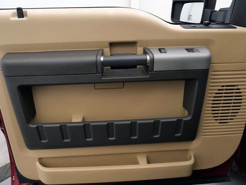 Used 2014 Ford F250 Lariat w/ Camper Package AWD/4WD image 13