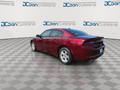 Used 2020 Dodge Charger SXT w/ Leather Interior Group RWD image 7