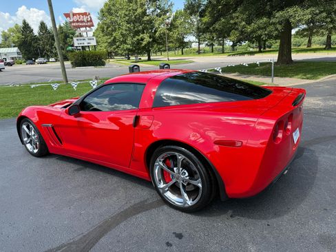 Used 2010 Chevrolet Corvette Grand Sport RWD image 9