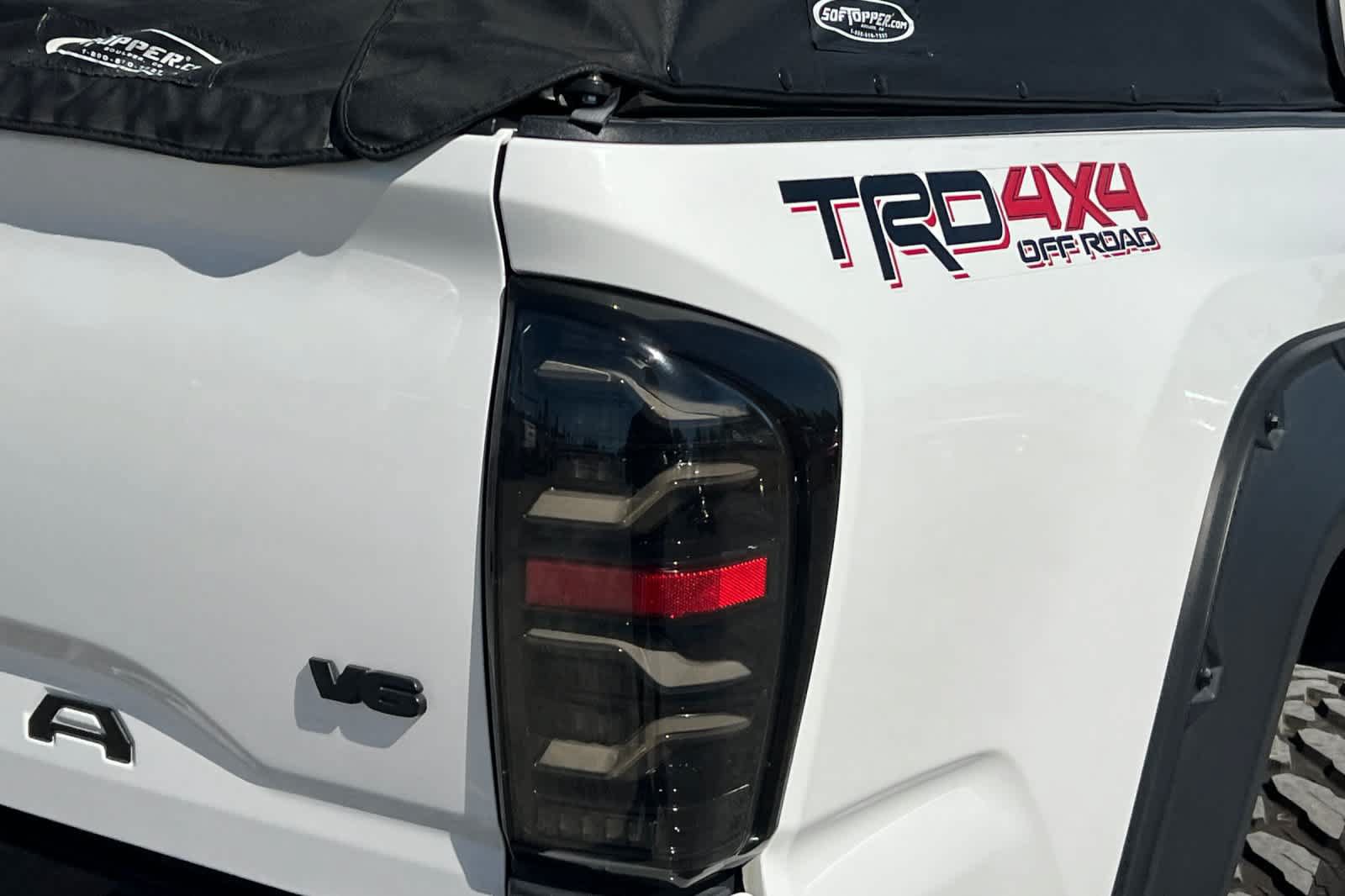 Used 2019 Toyota Tacoma TRD Off-Road w/ Technology Package AWD/4WD image 13