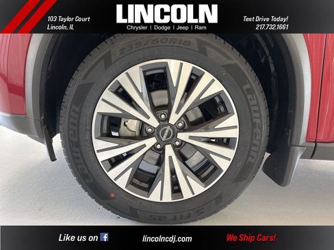 Used 2023 Nissan Rogue SV image 30