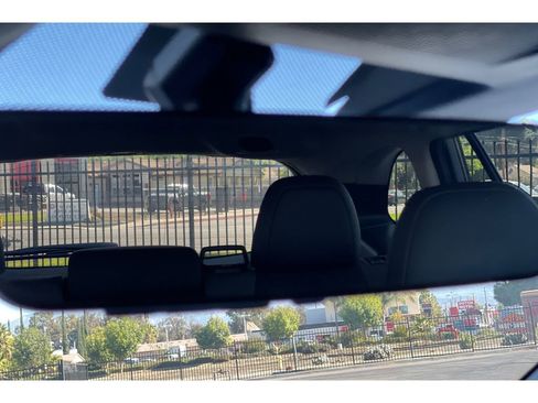 Used 2025 Subaru Outback Onyx Edition image 24