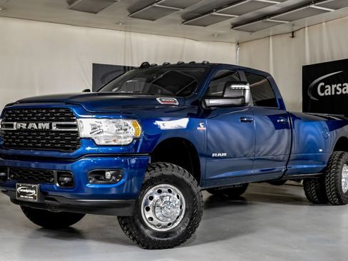 Used 2024 RAM 3500 Big Horn w/ Sport Appearance Package AWD/4WD image 4
