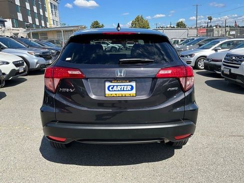 Used 2018 Honda HR-V EX image 7