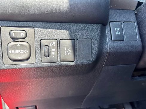 Used 2017 Toyota RAV4 XLE w/ All Weather Liner Package AWD/4WD image 18