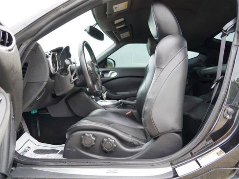 Used 2014 Nissan 370Z Touring w/ Sport Package RWD image 37