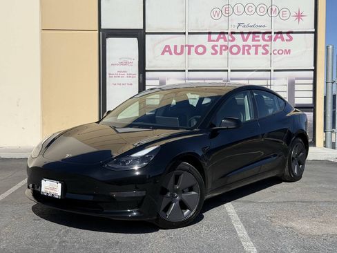 Used 2023 Tesla Model 3 Standard Range RWD image 4