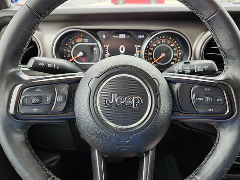 Used 2019 Jeep Wrangler Unlimited Sport S AWD/4WD image 11