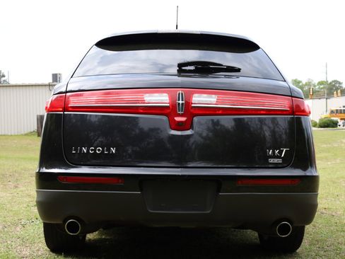 Used 2019 Lincoln MKT AWD image 37