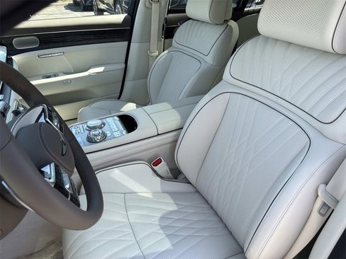 New 2026 Genesis G90 3.5T image 32