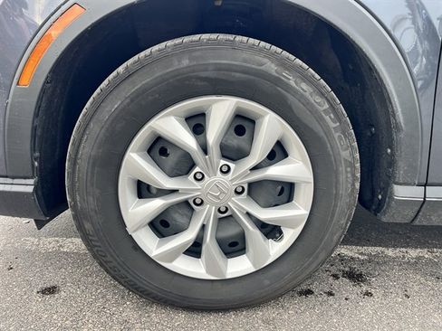 Used 2025 Honda CR-V LX image 9