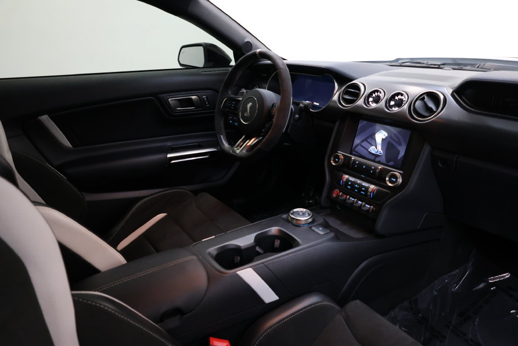 Used 2021 Ford Mustang Shelby GT500 w/ Technology Package RWD image 92