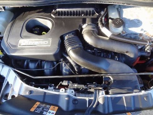 Certified 2017 Ford C-MAX Titanium w/ Equipment Group 301A image 43