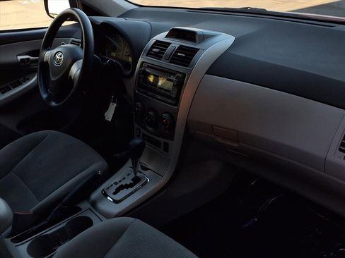 Used 2012 Toyota Corolla LE image 22