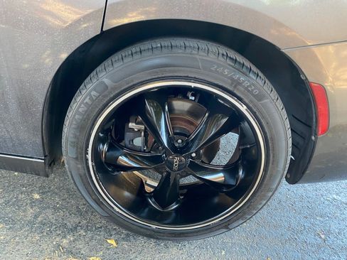 Used 2015 Dodge Charger R/T RWD image 18