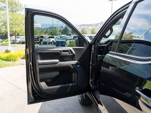 Used 2022 GMC Sierra 1500 AT4 w/ AT4 Premium Package AWD/4WD image 18