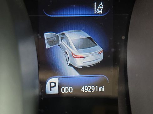 Used 2018 Toyota Avalon Limited w/ All Weather Liner Package image 15