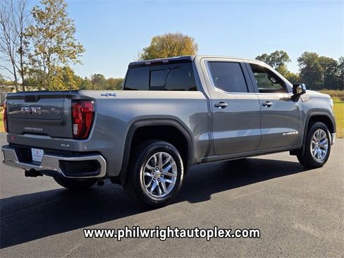 Used 2022 GMC Sierra 1500 SLE w/ Preferred Package image 3