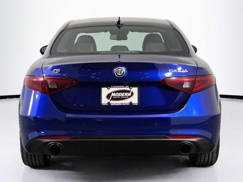 Used 2022 Alfa Romeo Giulia Ti w/ Active Assist Plus Package image 10