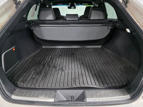 Used 2021 Toyota Venza Limited AWD/4WD image 12