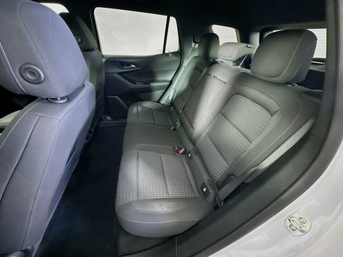 Used 2025 Chevrolet Equinox LT AWD/4WD image 27