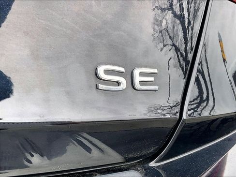 Used 2023 Volkswagen Jetta SE FWD image 26