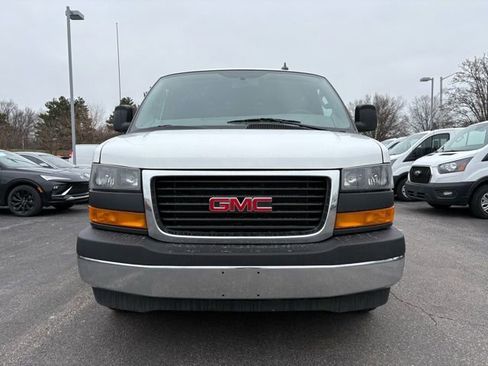 Used 2024 GMC Savana 2500 w/ Driver Convenience Package image 16