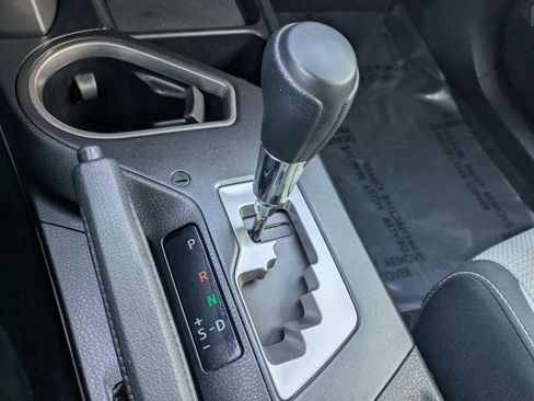 Used 2017 Toyota RAV4 XLE image 16