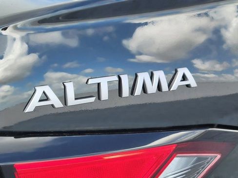 New 2026 Nissan Altima 2.5 SR FWD image 9
