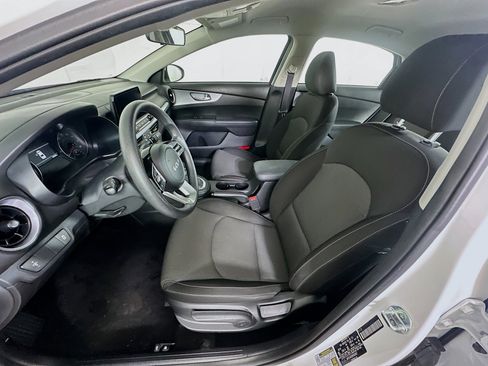 Used 2024 Kia Forte LXS image 13