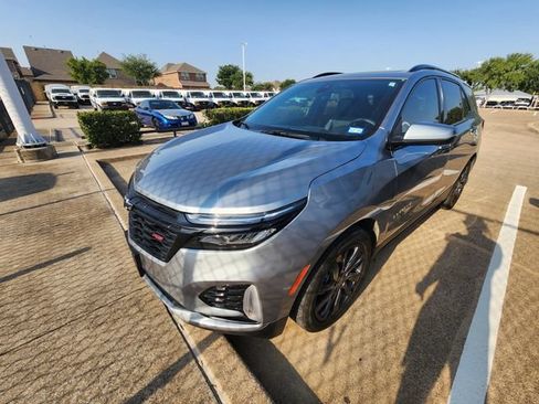 Used 2024 Chevrolet Equinox RS w/ RS Leather Package FWD image 3