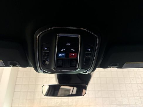 New 2026 Jeep Grand Cherokee Altitude AWD/4WD image 38