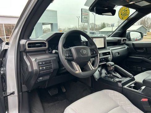 Used 2025 Toyota Tacoma SR5 image 24